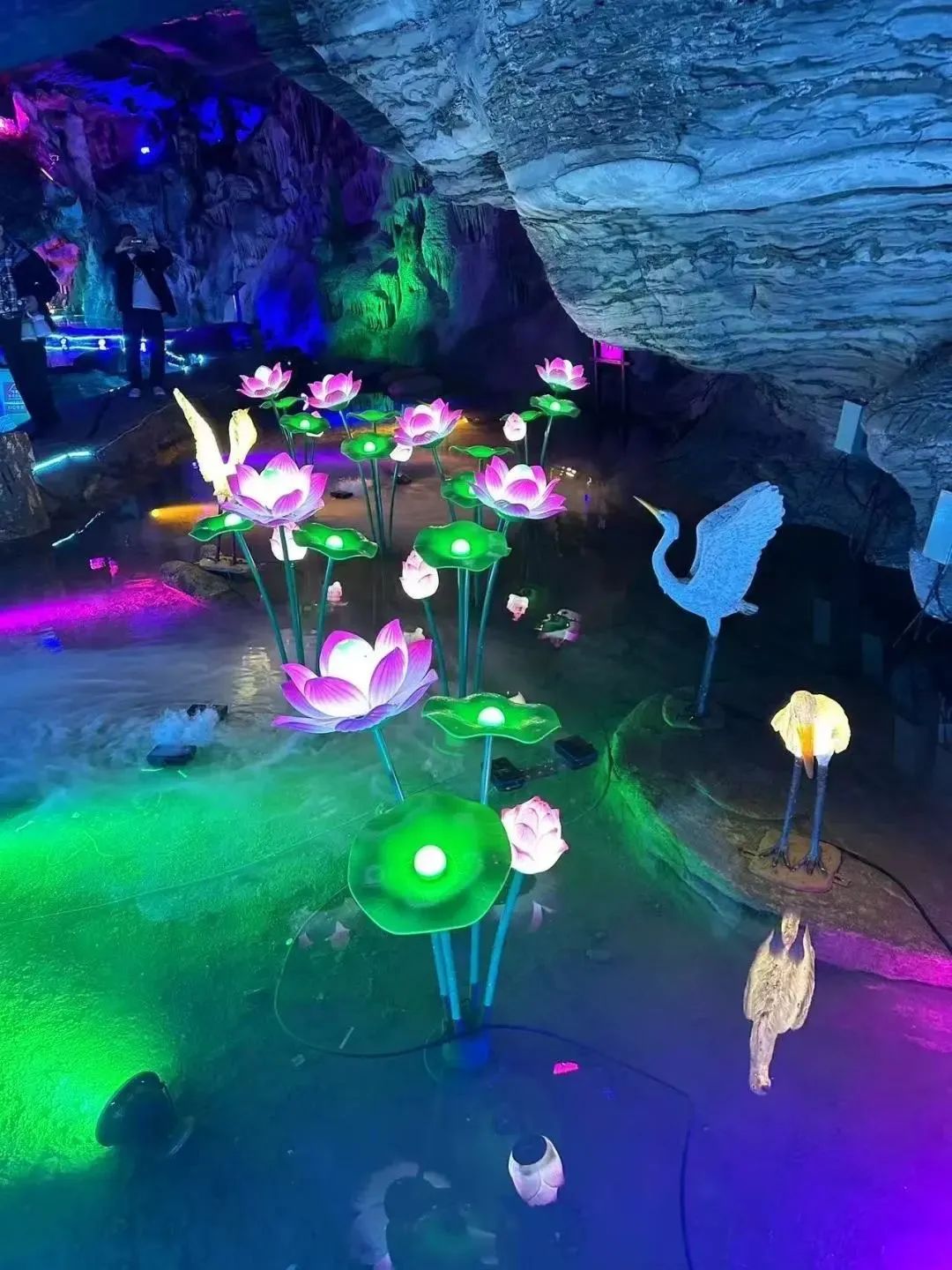 DtPgspU5_q23z.jpg?auth_key=1746374399-0-