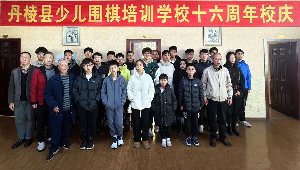 转载：一位老人与千名孩子的故事（此文载于西南商报3月24日）